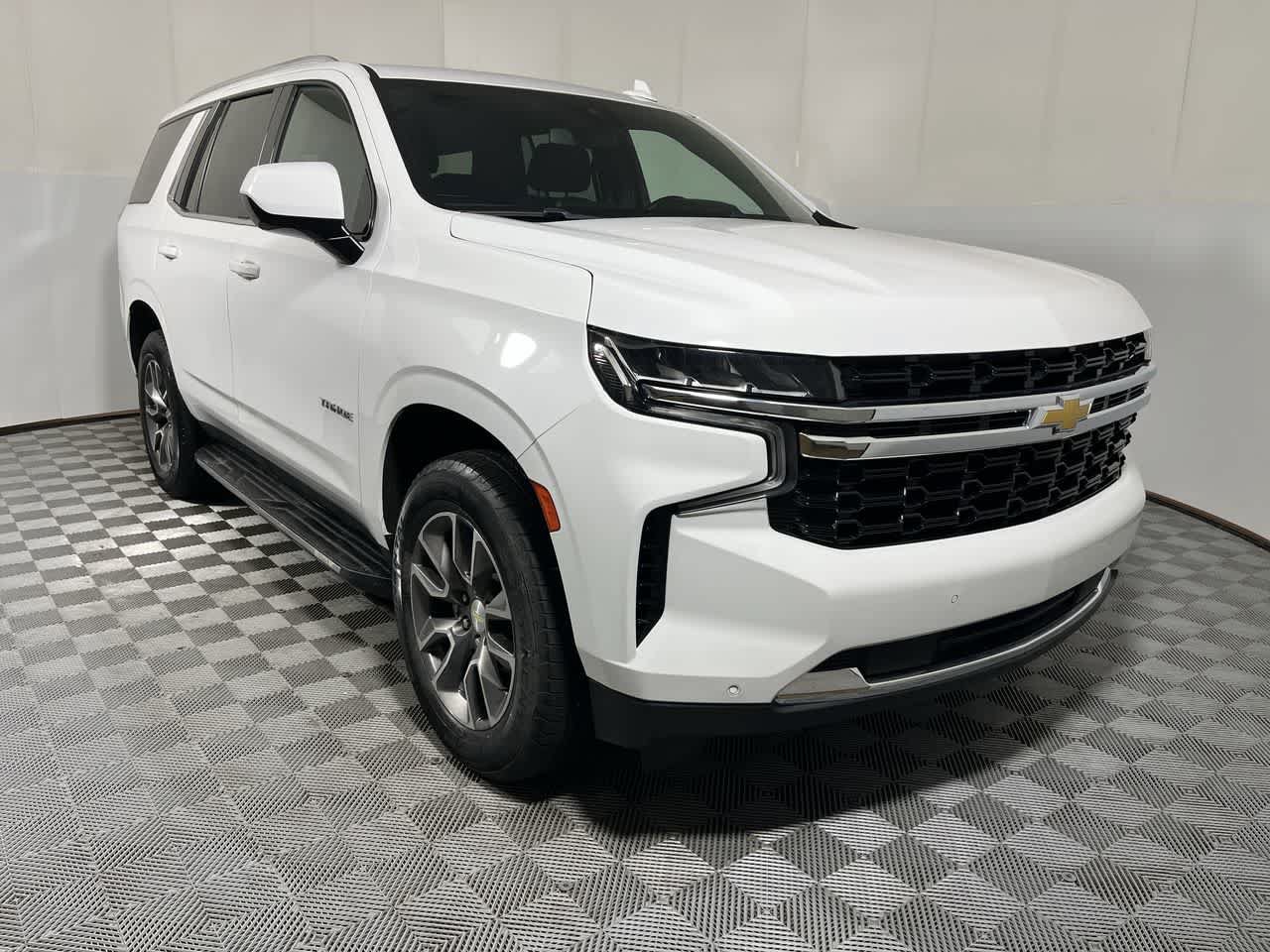 Used 2023 Chevrolet Tahoe LS w/ Driver Alert Package AWD/4WD image 2