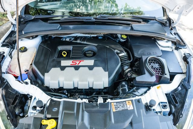 Used 2016 Ford Focus ST image 26