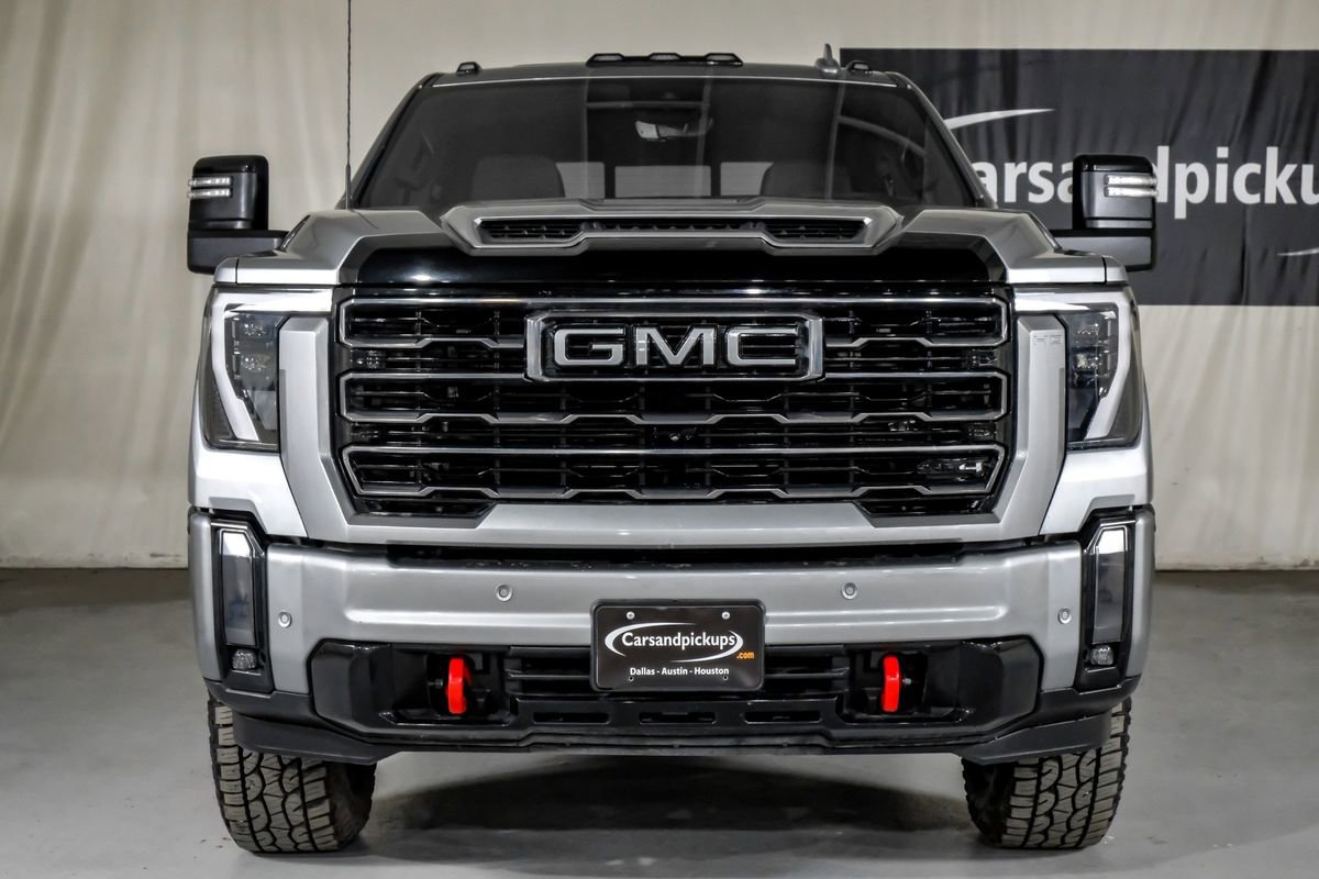 Used 2024 GMC Sierra 2500 AT4 w/ AT4 Premium Plus Package image 3