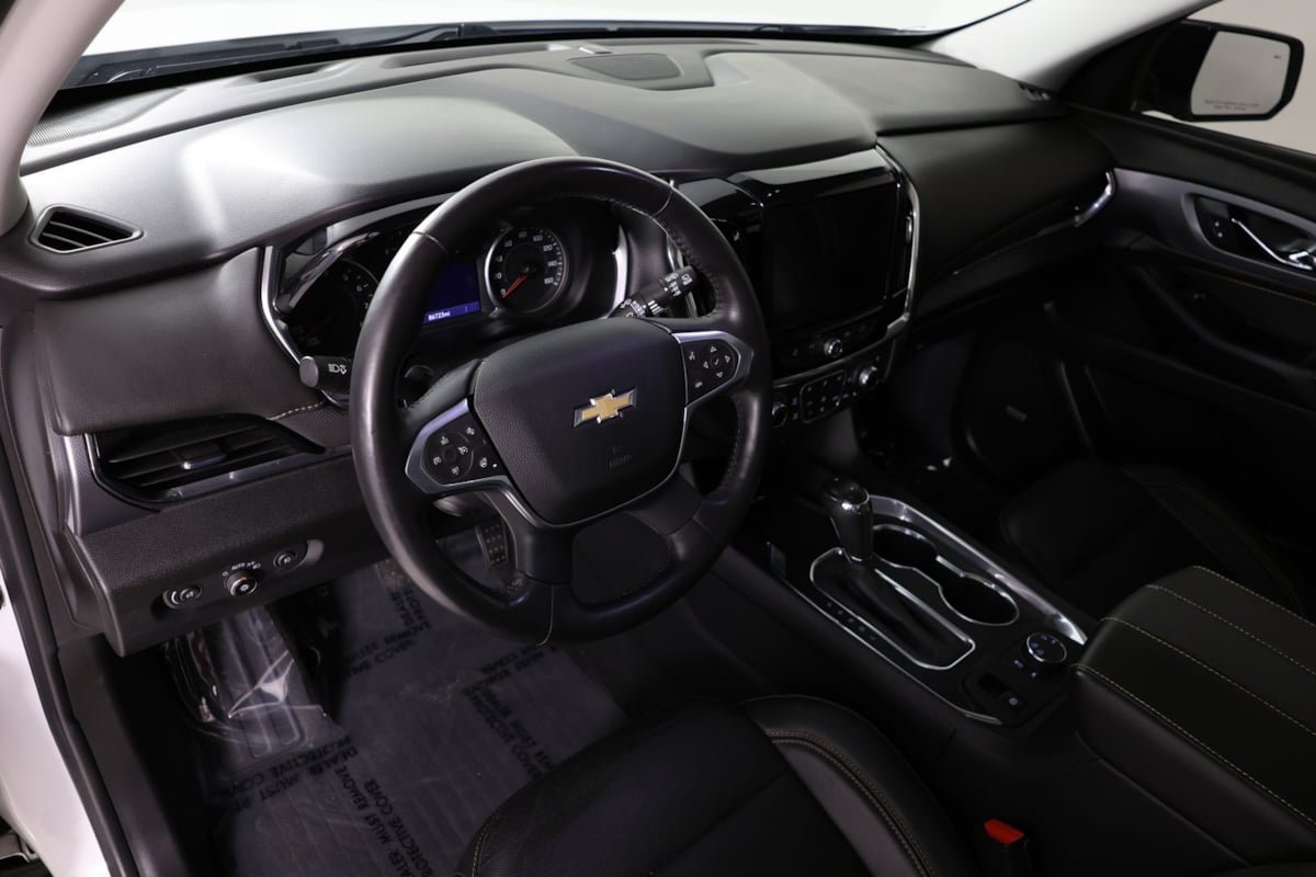 Used 2020 Chevrolet Traverse Premier w/ Redline Edition AWD/4WD image 23