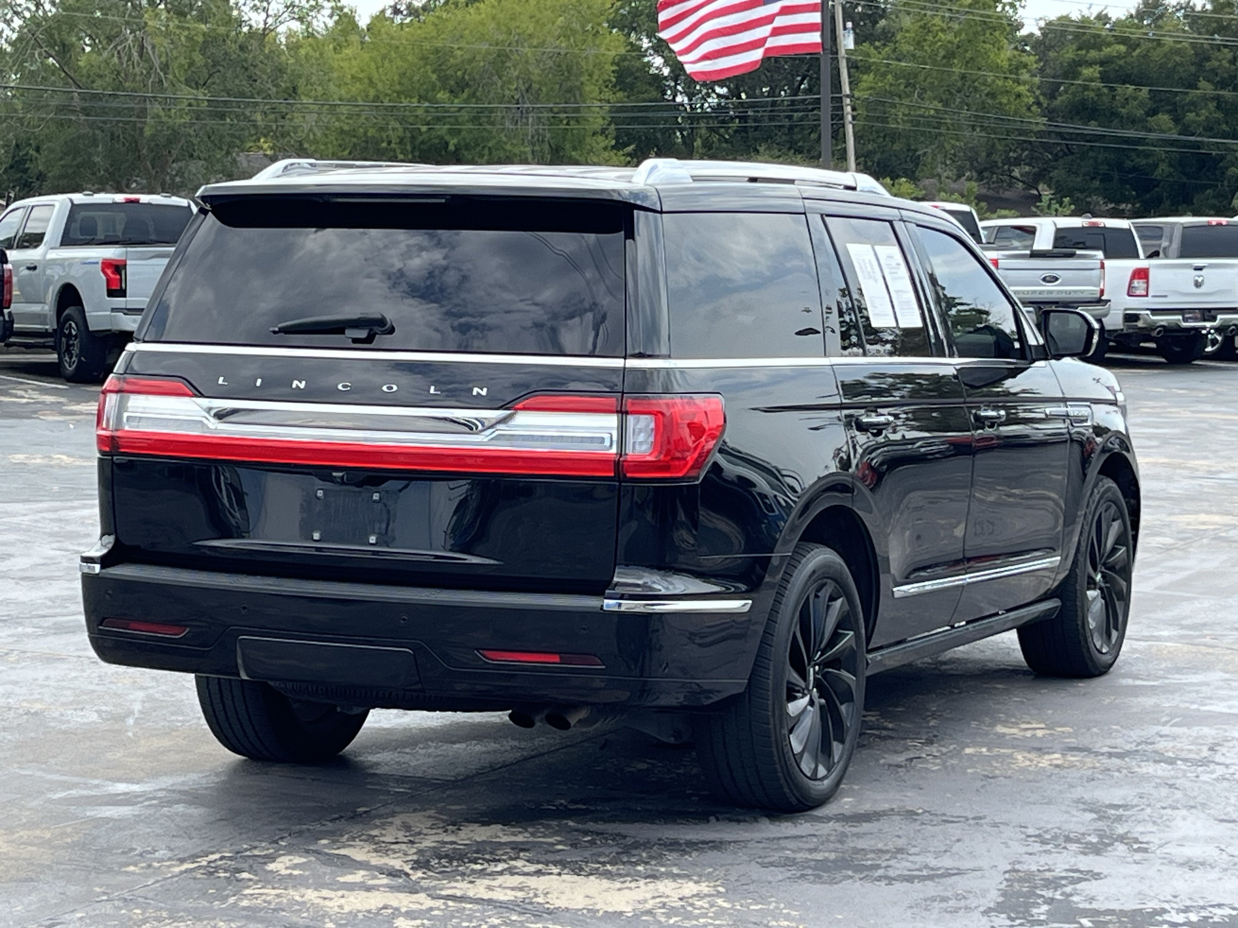 Used 2020 Lincoln Navigator Reserve w/ Equipment Group 208A Reserve RWD image 12