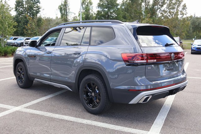 New 2026 Volkswagen Atlas Peak Edition image 5