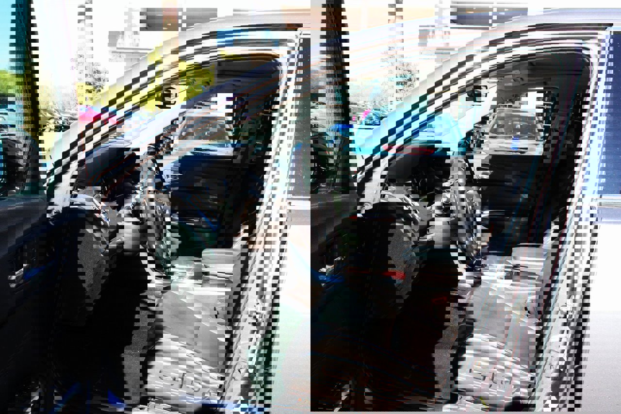 Used 2017 Acura TLX image 10