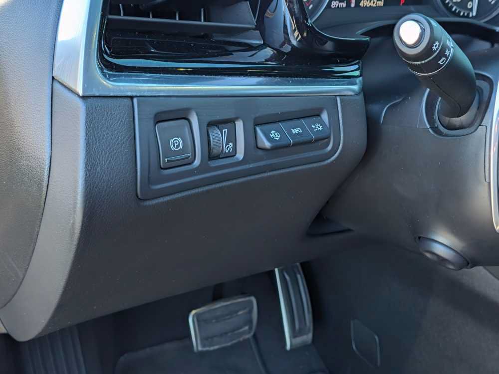 Used 2024 Cadillac XT6 Sport w/ Technology Package AWD/4WD image 14