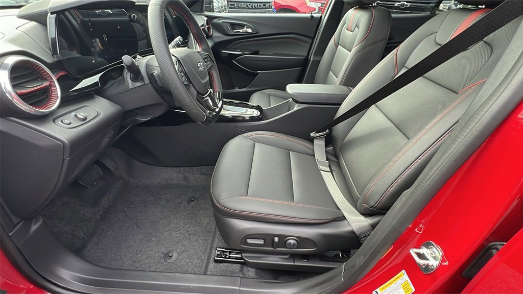 New 2026 Chevrolet Trax RS w/ Sunroof Package image 13