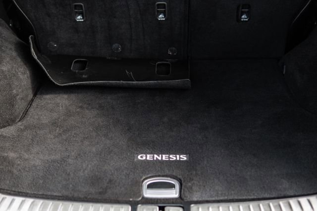 Used 2023 Genesis GV70 2.5T w/ Select Package image 11