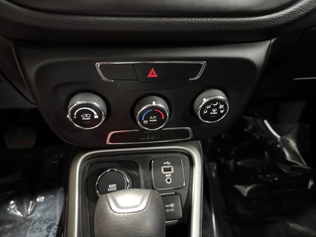 Used 2018 Jeep Compass Sport AWD/4WD image 18