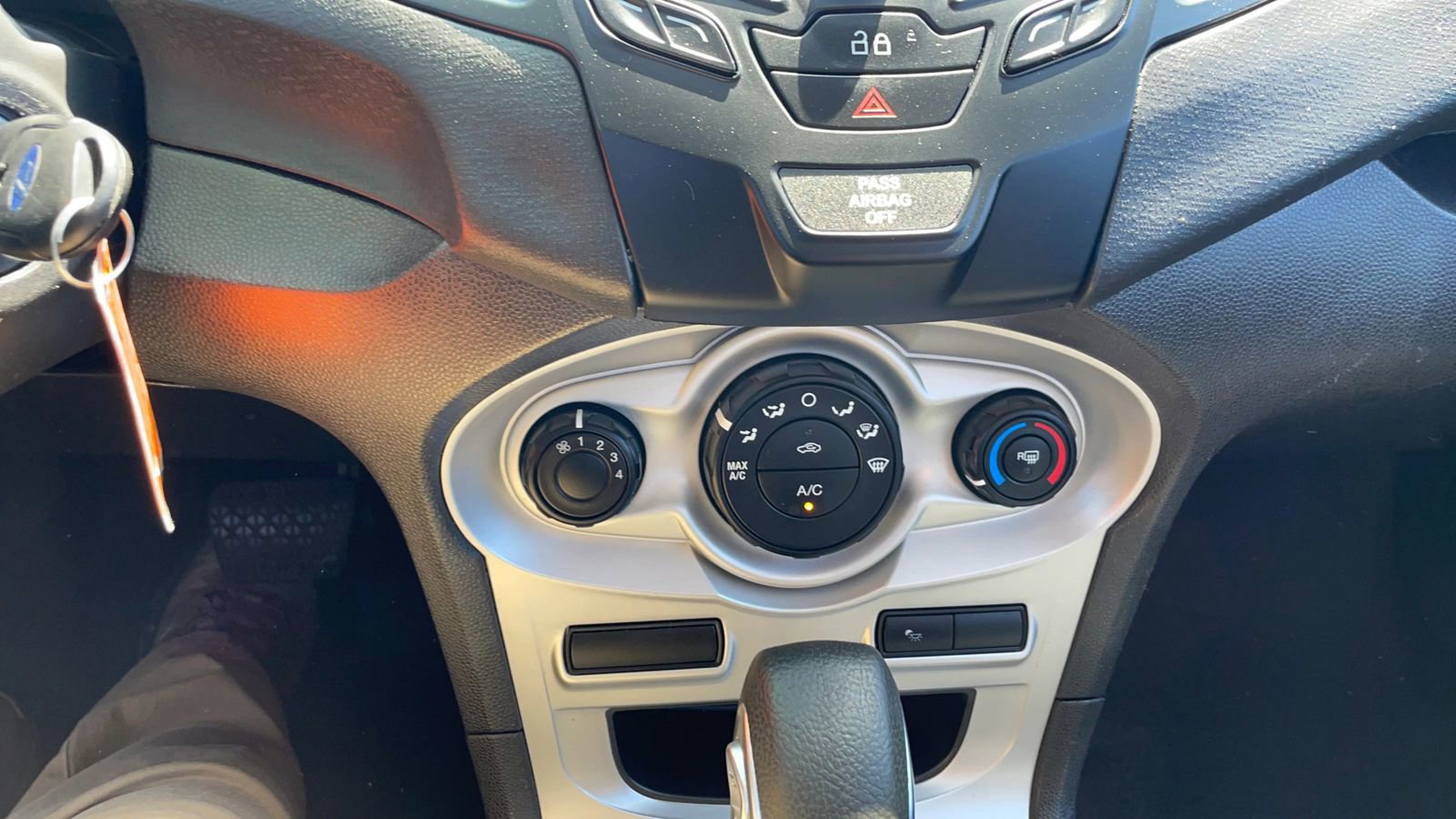 Used 2014 Ford Fiesta SE FWD image 14