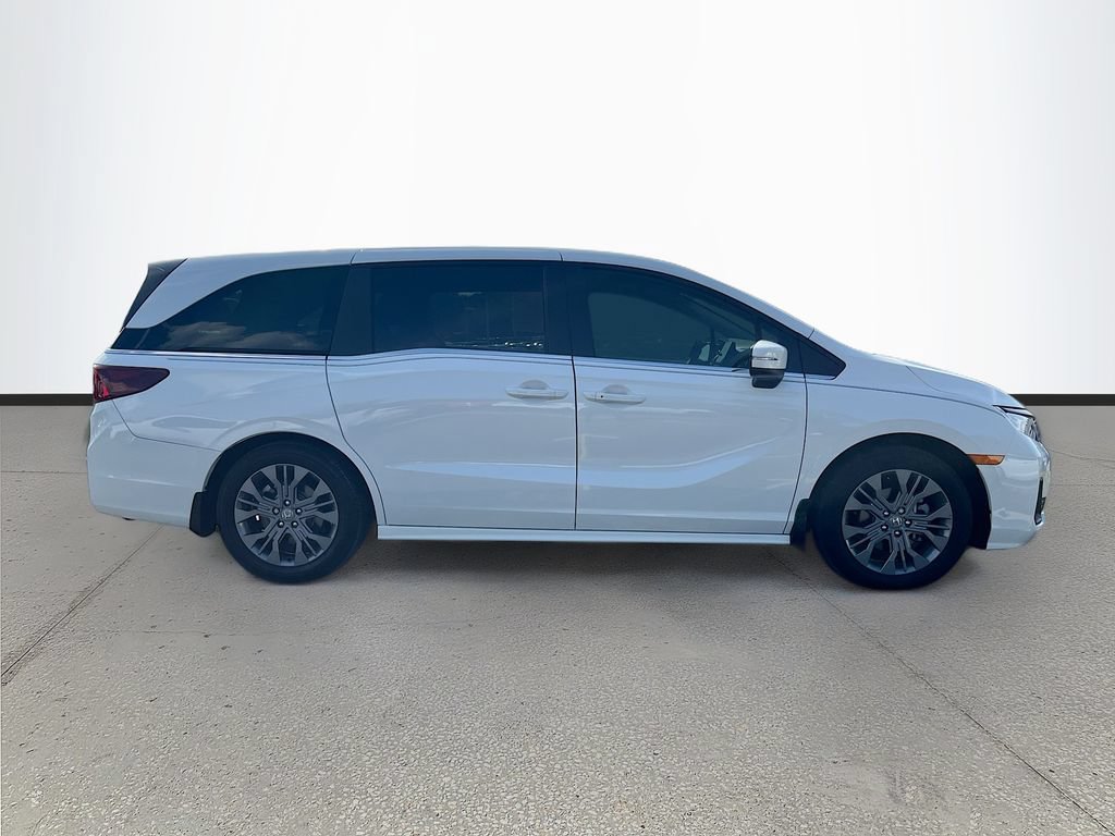 Used 2025 Honda Odyssey Touring image 8