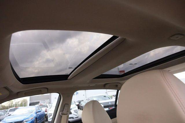 Used 2018 Nissan Maxima Platinum image 8