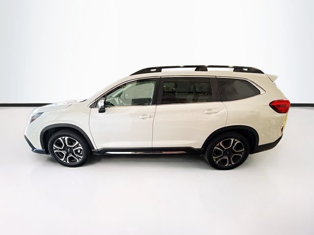 Used 2023 Subaru Ascent Limited w/ Technology Package AWD/4WD image 9