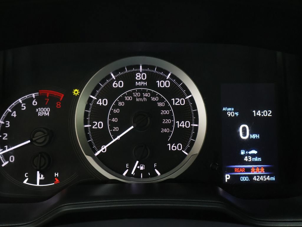Used 2022 Toyota Corolla LE FWD image 21