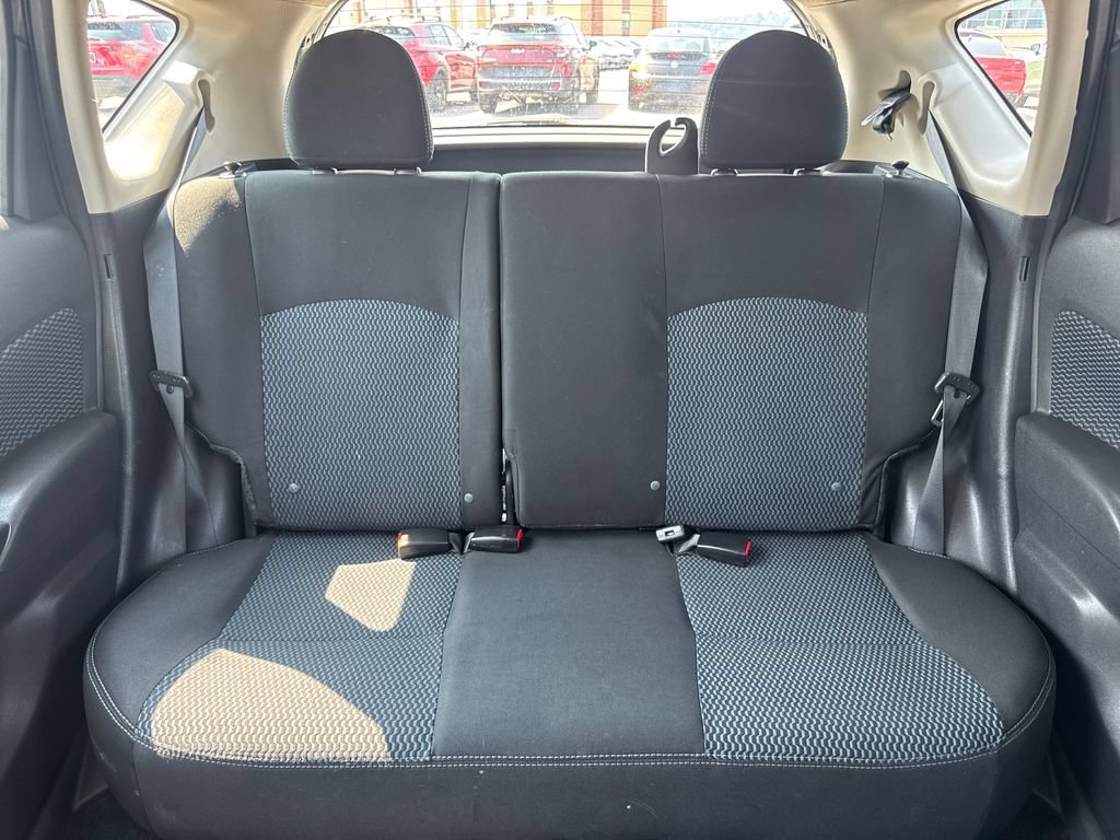 Used 2019 Nissan Versa Note SV FWD image 14