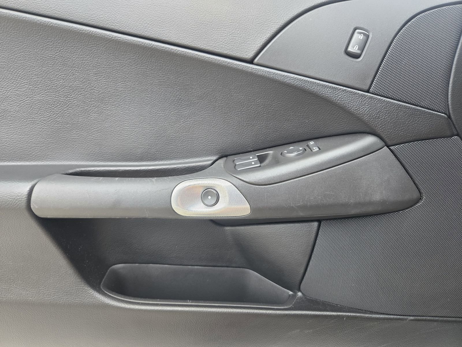 Used 2006 Chevrolet Corvette Coupe image 23