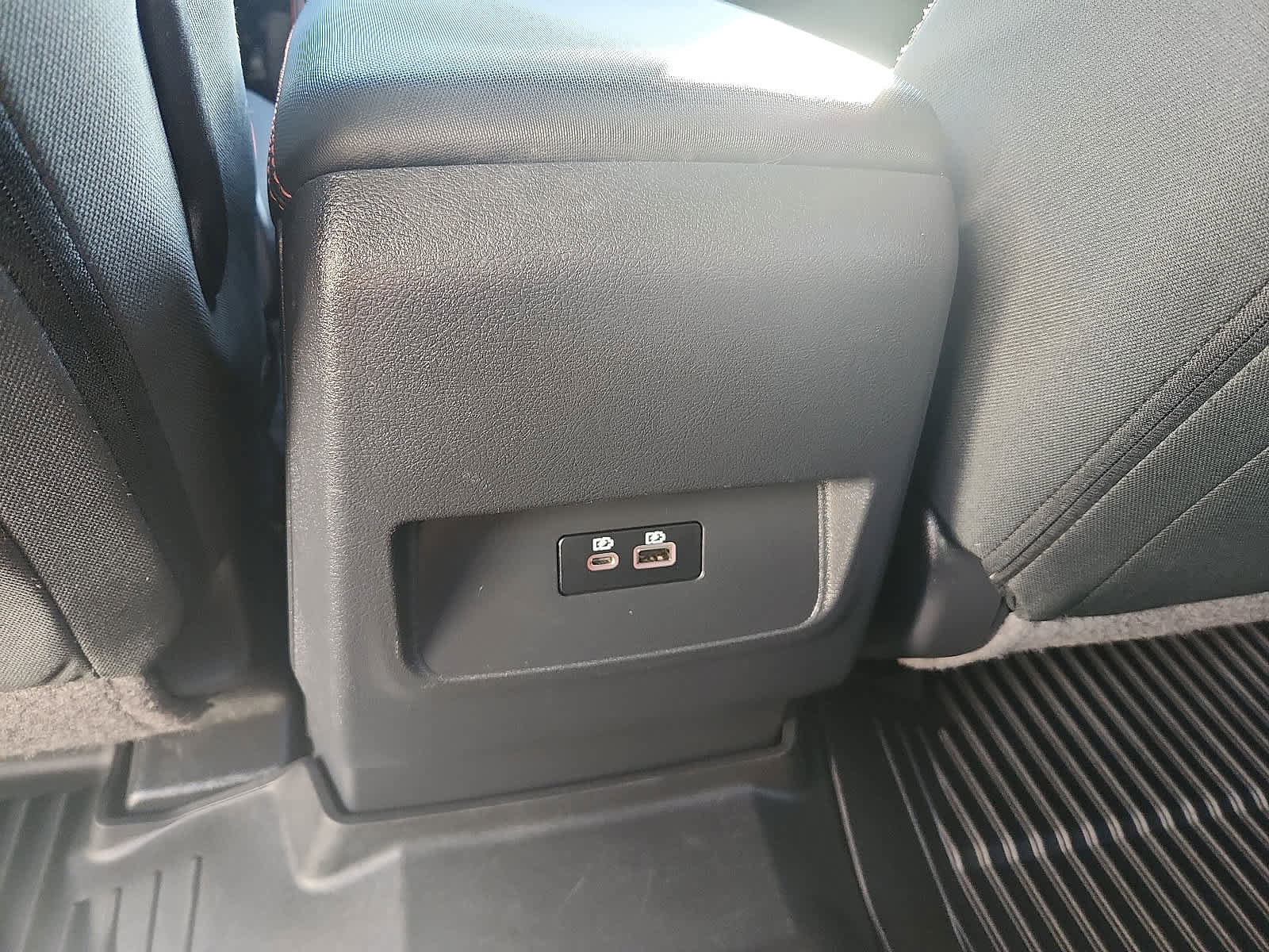 Used 2022 Nissan Frontier PRO-4X w/ Technology Package image 12