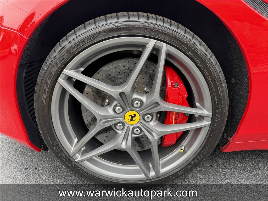 Used 2016 Ferrari California T RWD image 22
