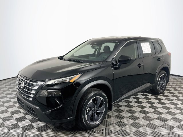 Used 2026 Nissan Rogue SV FWD image 4