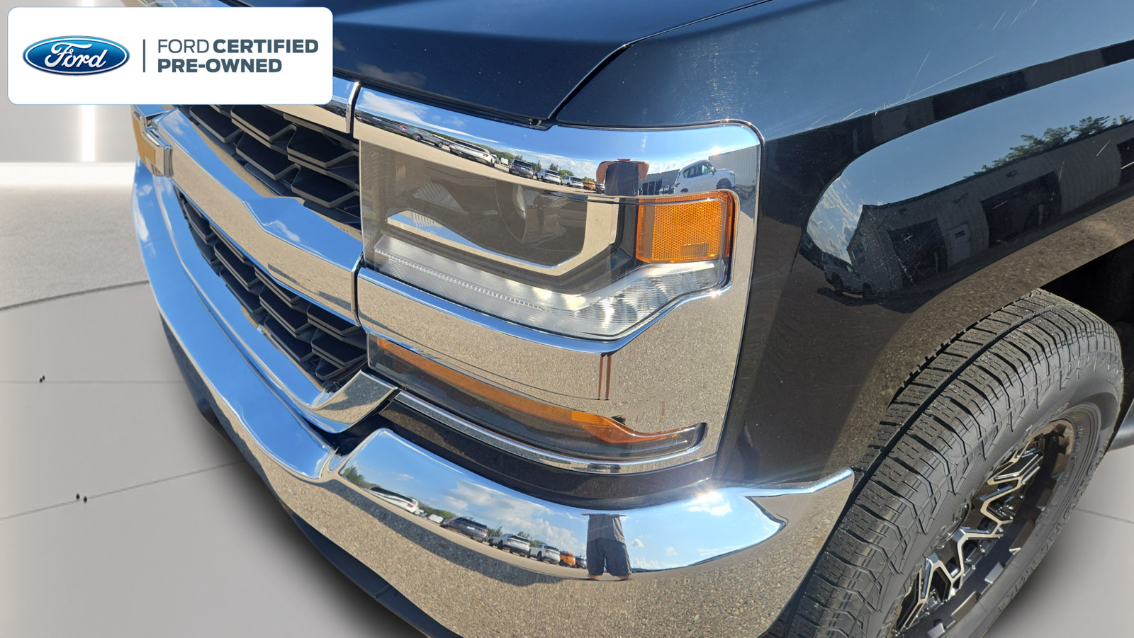 Used 2018 Chevrolet Silverado 1500 LT AWD/4WD image 31