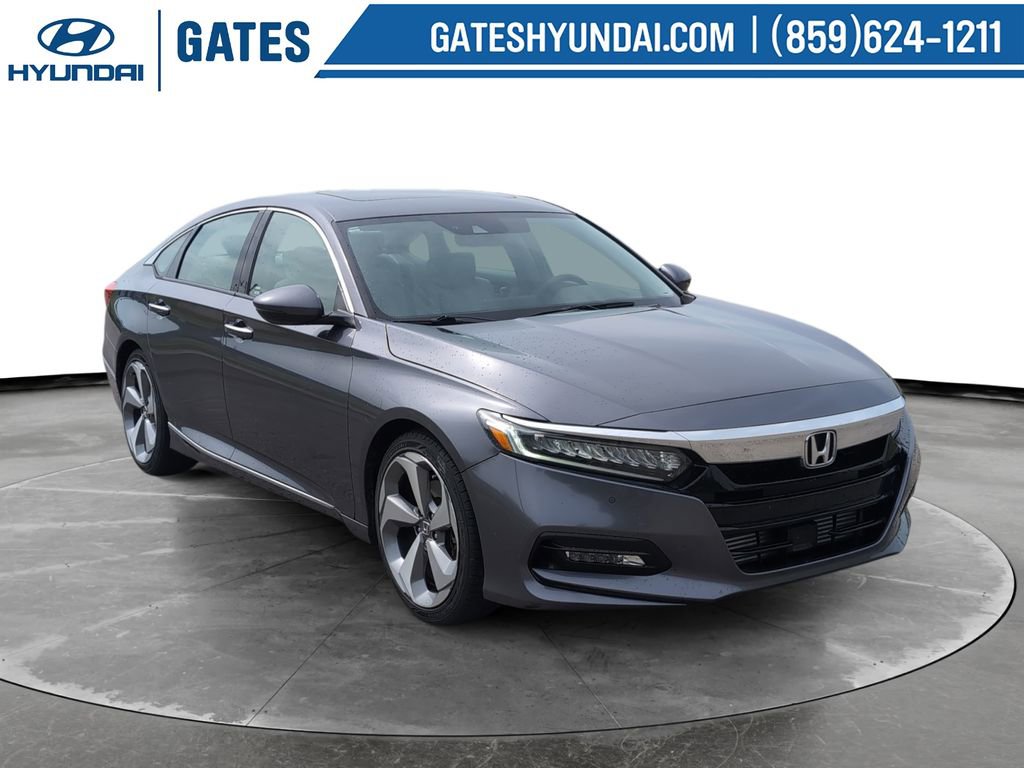 Used 2018 Honda Accord Touring image 1