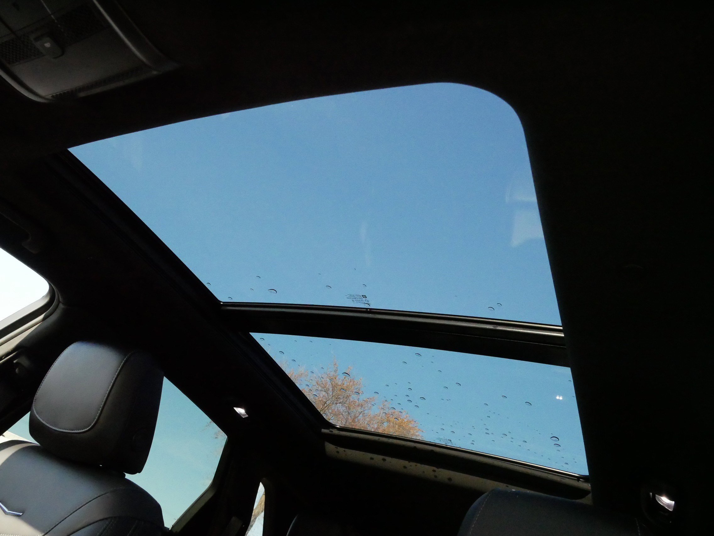 Certified 2024 Cadillac XT5 Sportv w/ LPO, Floor Liner Package image 32