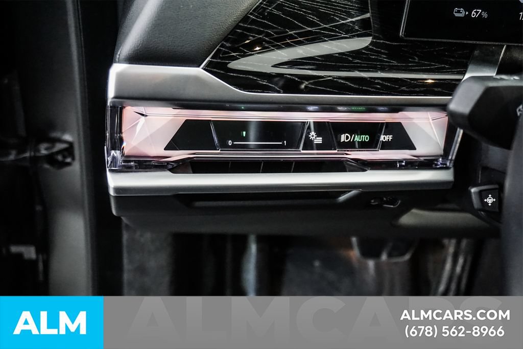 Used 2024 BMW i7 eDrive50 w/ M Sport Package RWD image 32