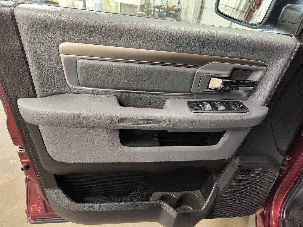 Used 2020 RAM 1500 Classic Warlock image 11