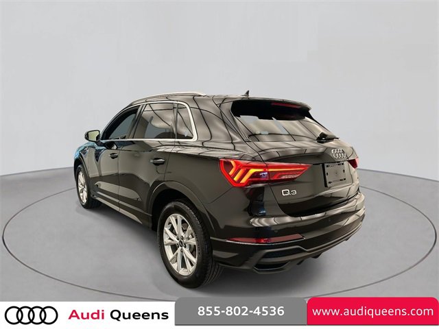 Certified 2025 Audi Q3 2.0T Premium Plus w/ Premium Plus Package image 2