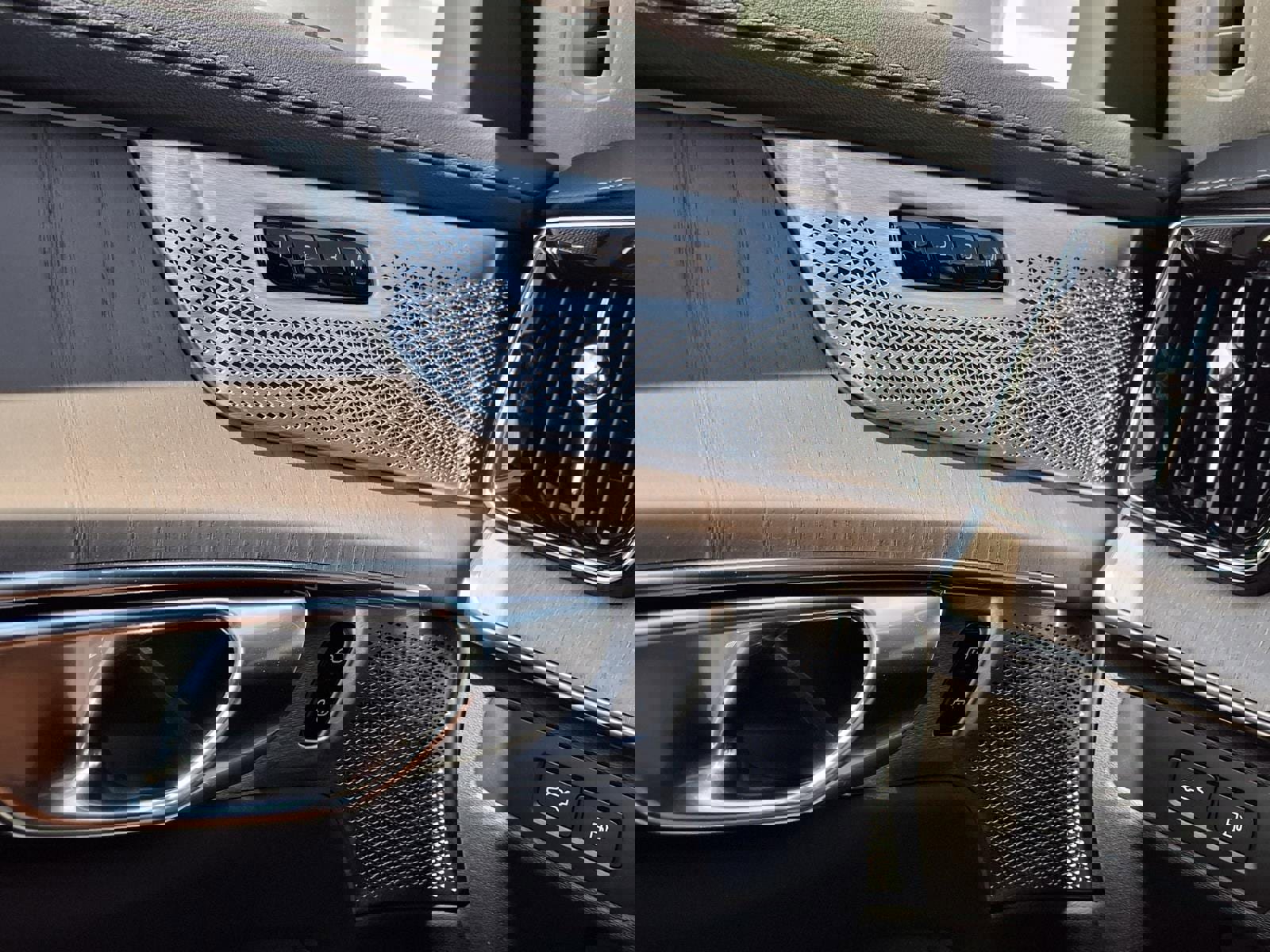 New 2026 Volvo XC90 T8 Ultra w/ Lounge Package image 19