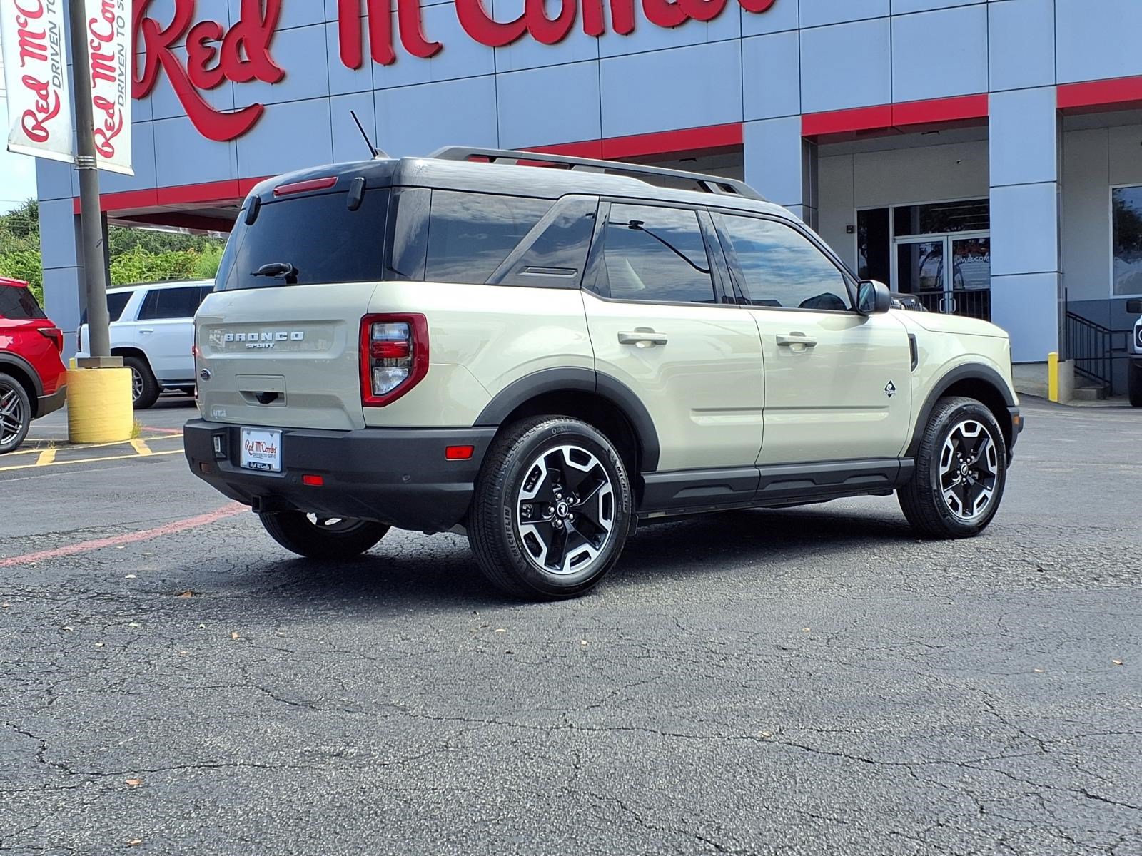 Certified 2024 Ford Bronco Sport Outer Banks w/ Tech Package AWD/4WD image 6