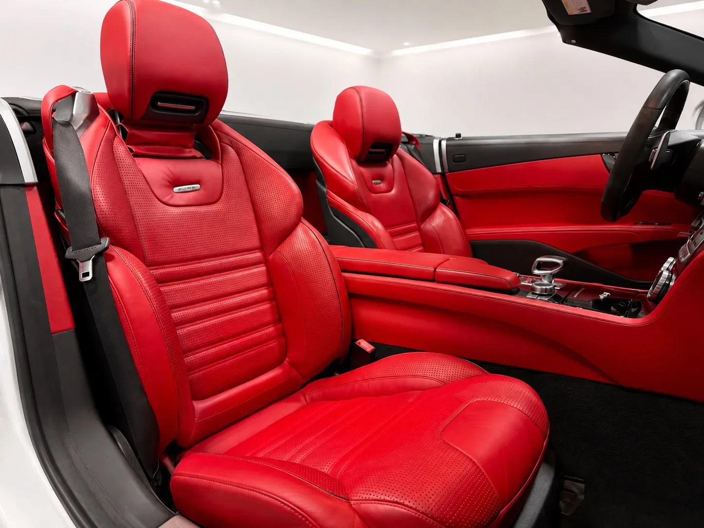Used 2013 Mercedes-Benz SL 63 AMG w/ AMG Performance Pkg image 20