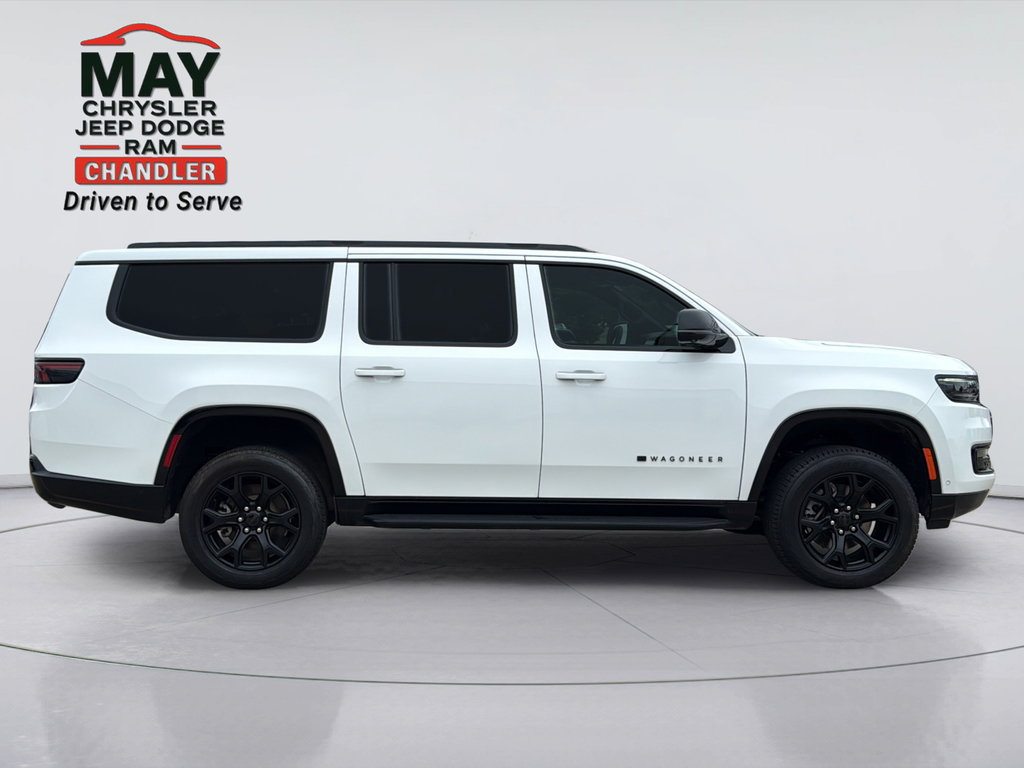 Used 2025 Jeep Wagoneer L Series II w/ Convenience Group I AWD/4WD image 8