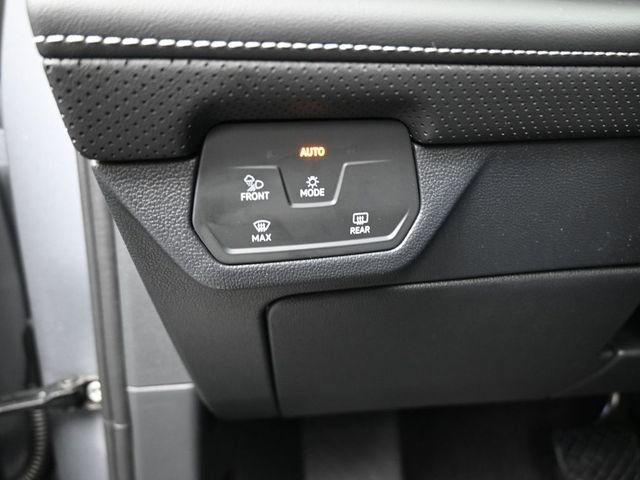 New 2026 Volkswagen Atlas SE image 21