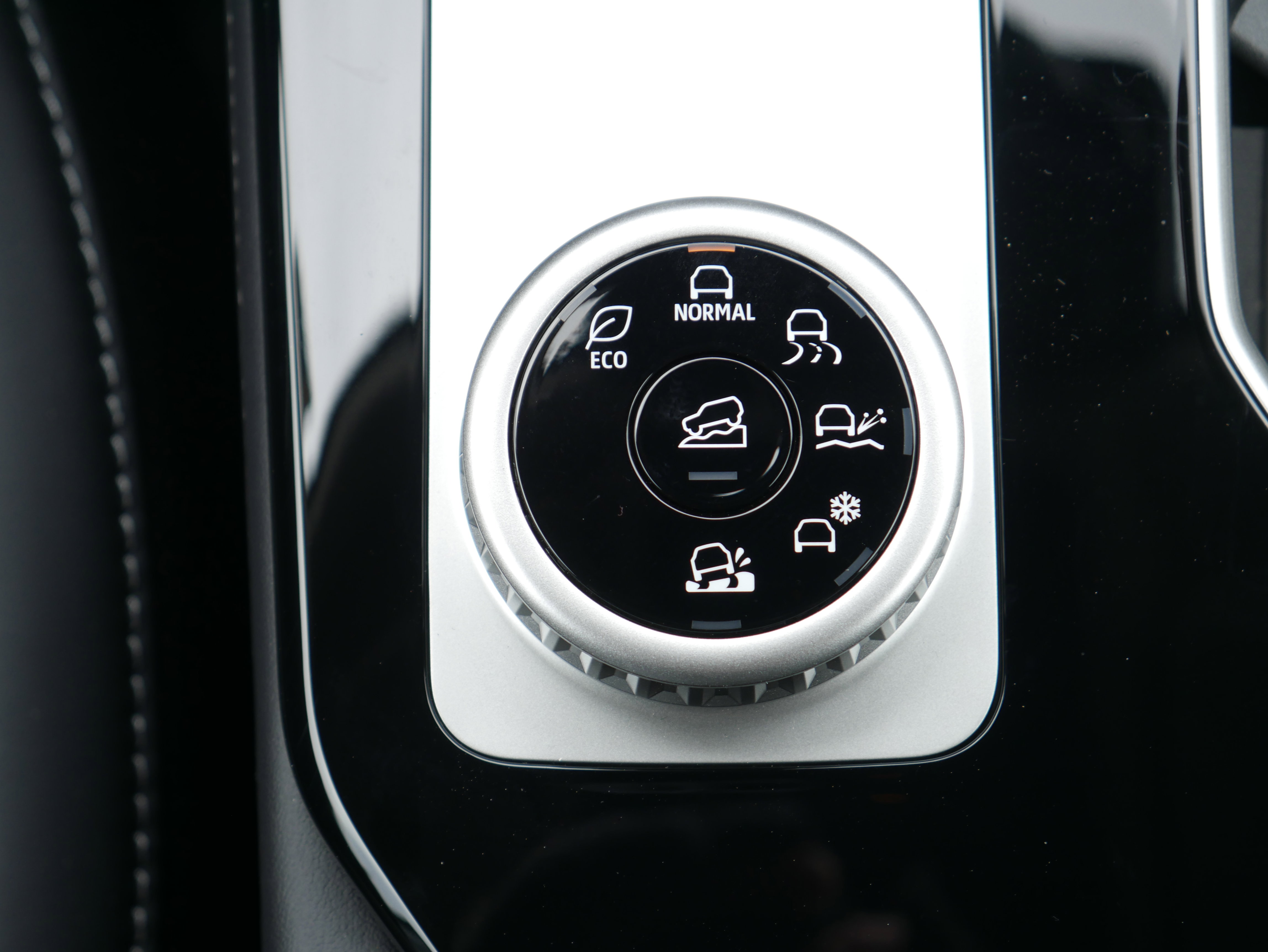 New 2025 Mitsubishi Outlander Trail Edition image 23