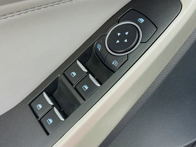 Used 2021 Ford Explorer XLT w/ Equipment Group 202A image 13