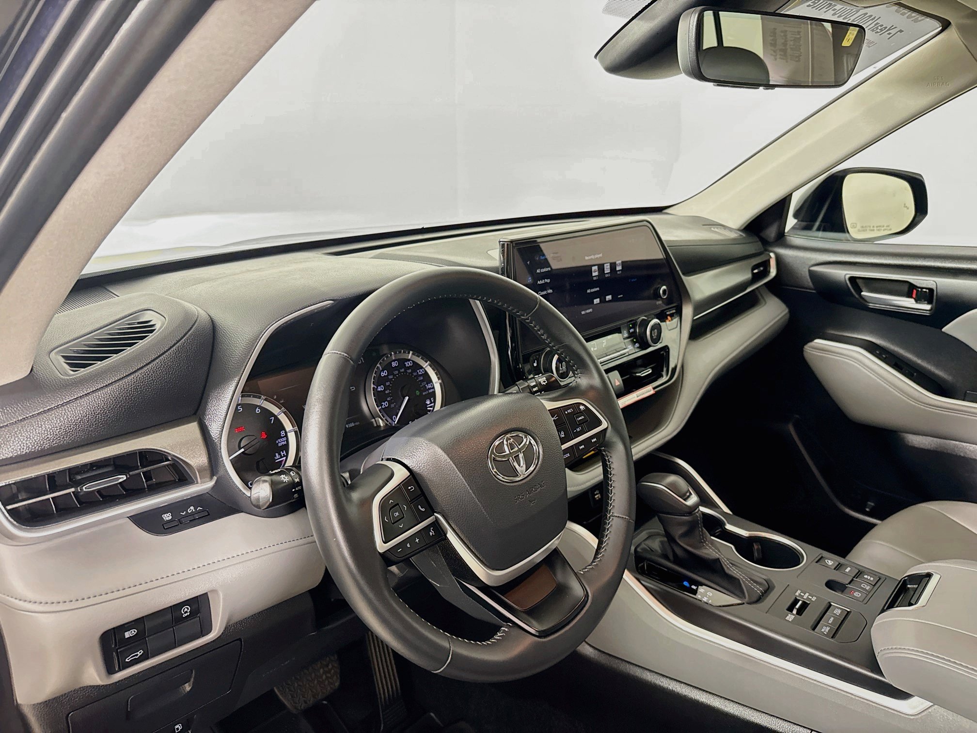 Certified 2026 Toyota Highlander XLE AWD/4WD image 10