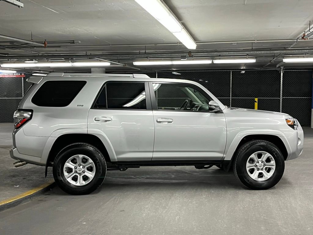 Used 2018 Toyota 4Runner SR5 Premium image 36