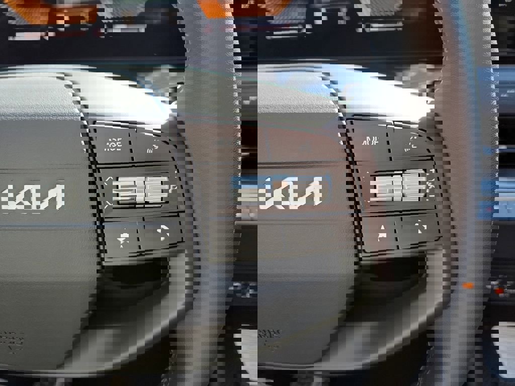 New 2026 Kia K4 EX image 25