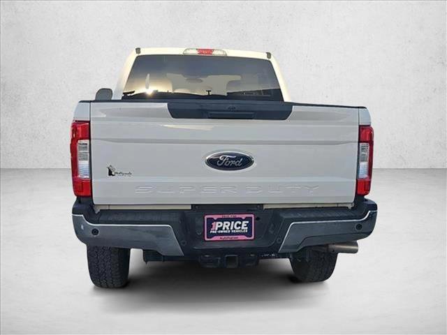 Used 2018 Ford F250 XLT w/ XLT Value Package image 4