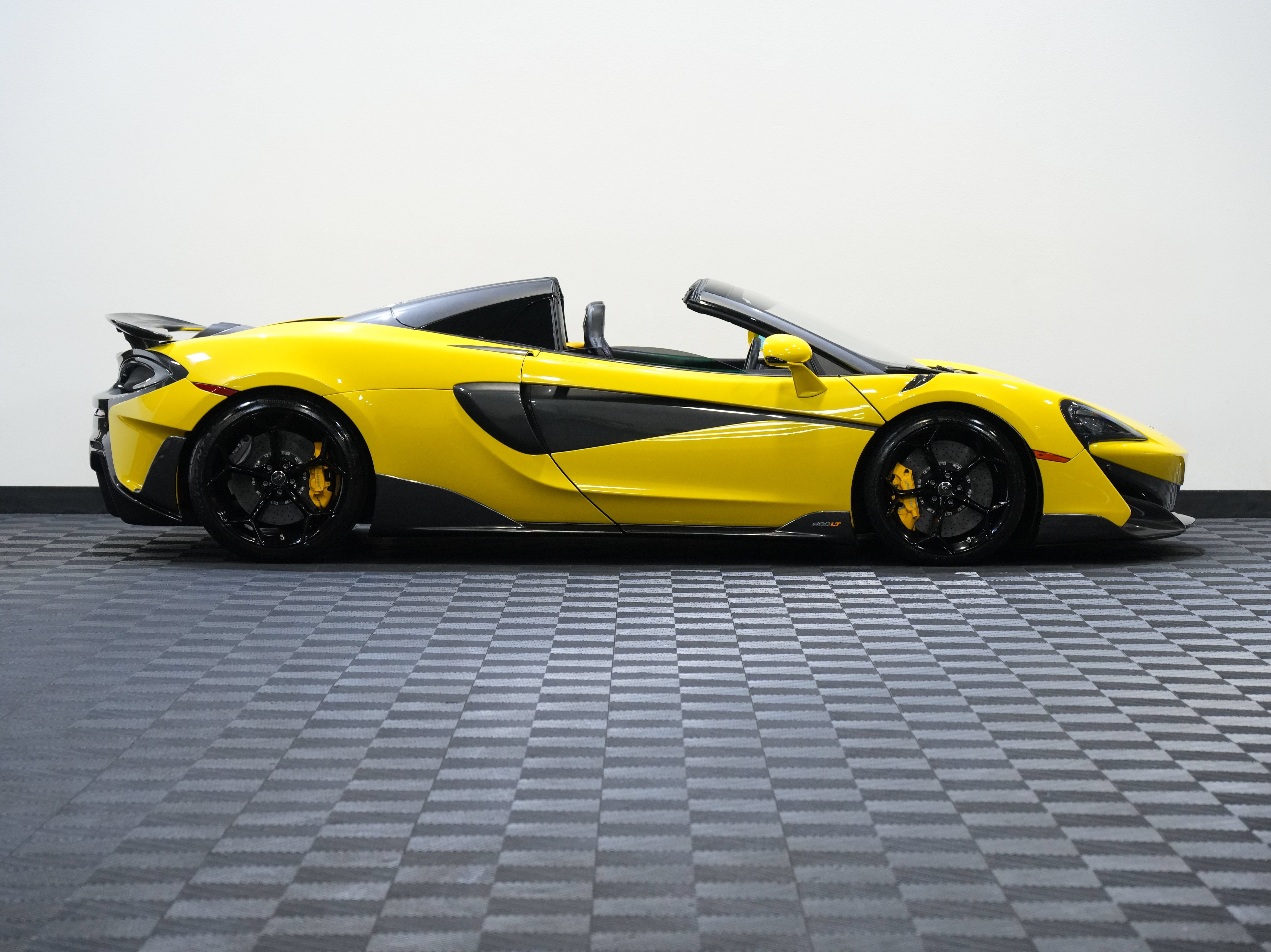 Used 2020 McLaren 600LT Spider RWD image 49