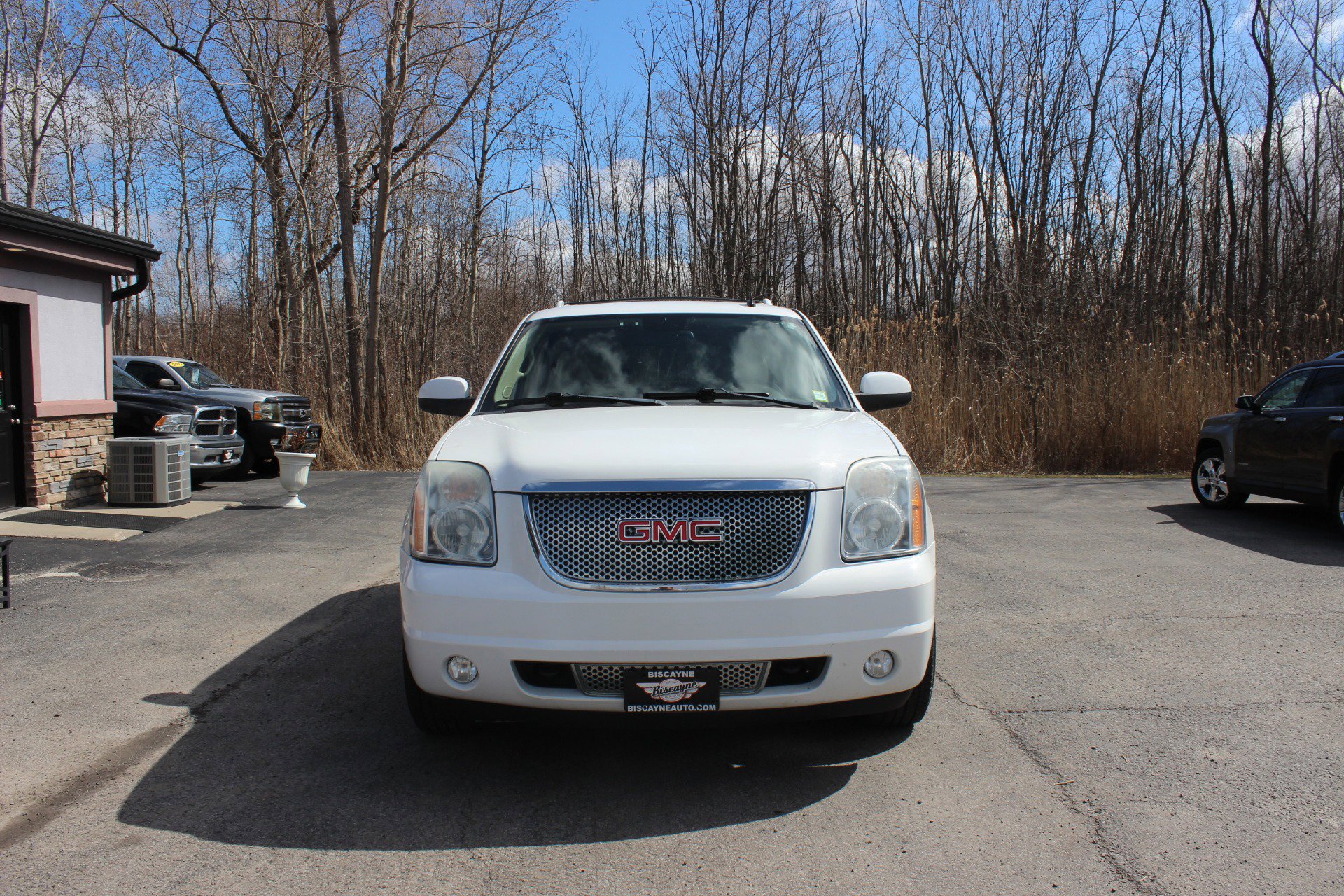 Used 2011 GMC Yukon Denali image 13