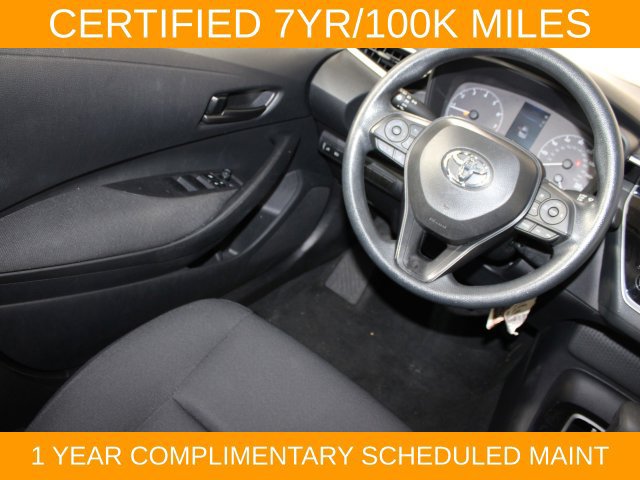 Used 2025 Toyota Corolla LE FWD image 17