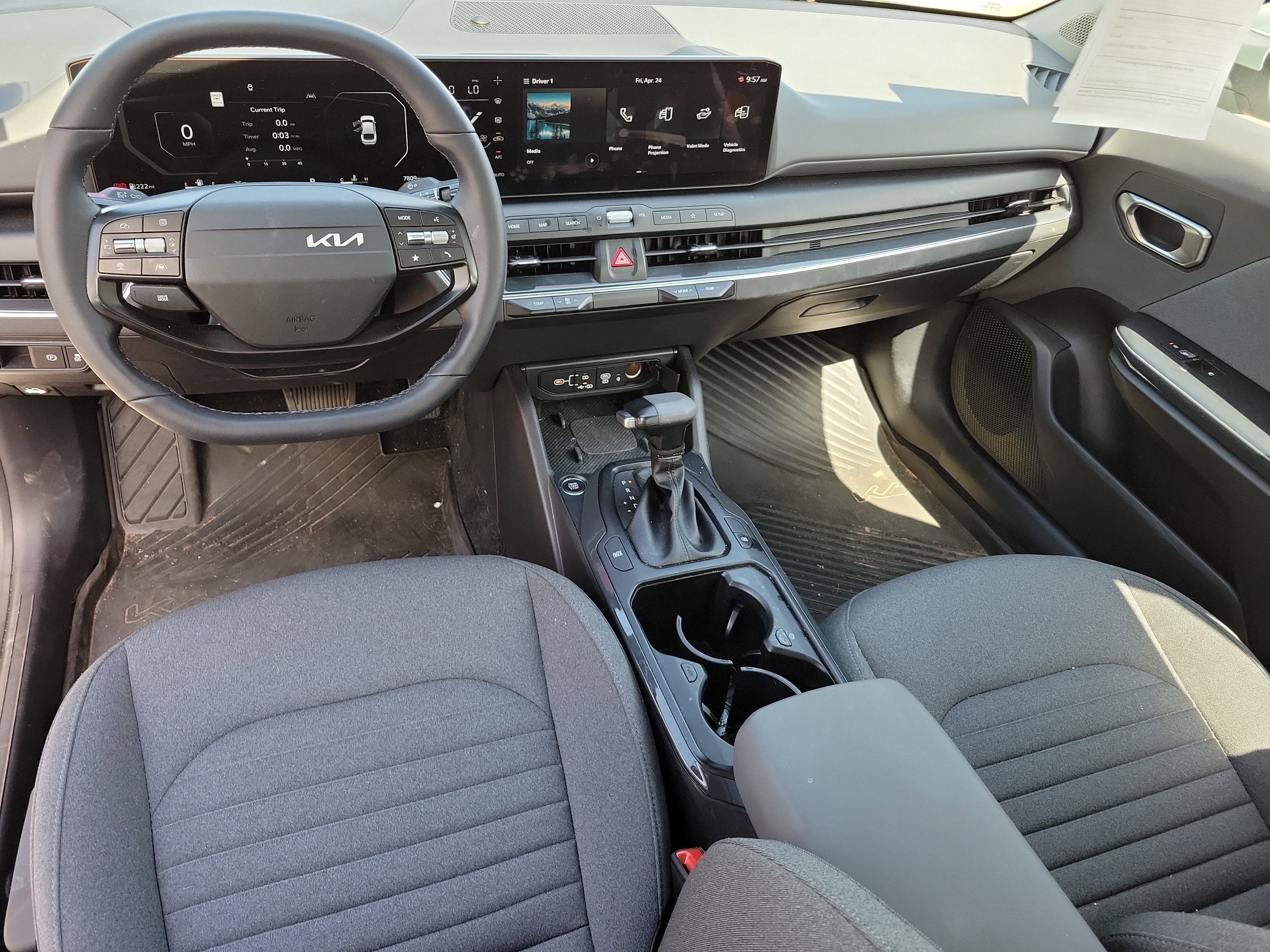 Used 2025 Kia K4 EX FWD image 7