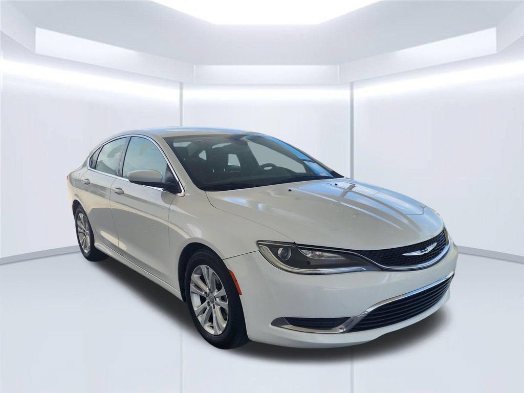 Used 2016 Chrysler 200 Limited FWD image 3
