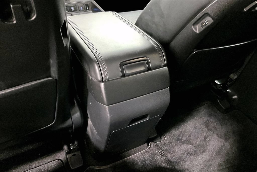 Used 2024 Hyundai Santa Fe Calligraphy AWD/4WD image 30