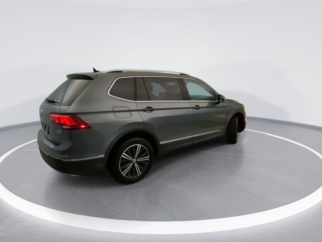 Used 2018 Volkswagen Tiguan SEL AWD/4WD image 6