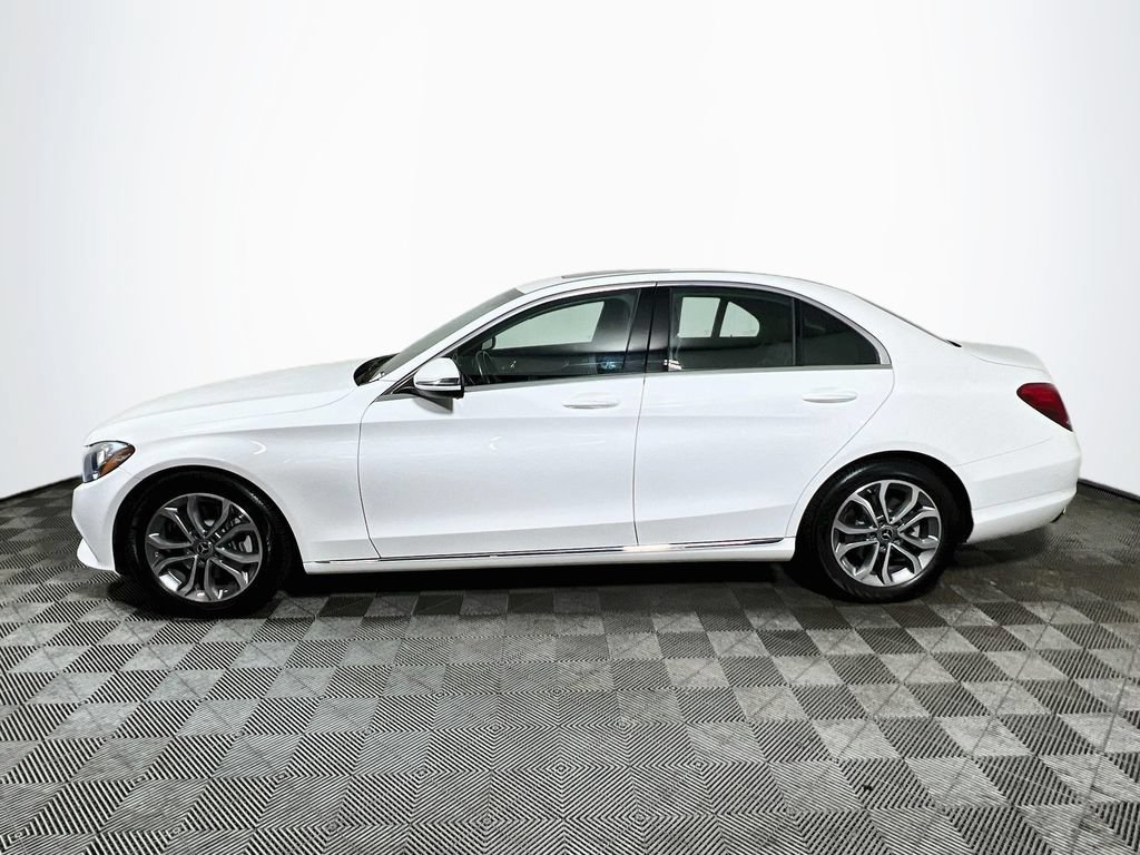 Used 2018 Mercedes-Benz C 300 Sedan image 4