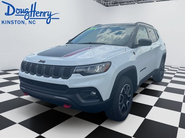 New 2026 Jeep Compass Trailhawk w/ Sun, Sound & Navigation Group AWD/4WD image 1