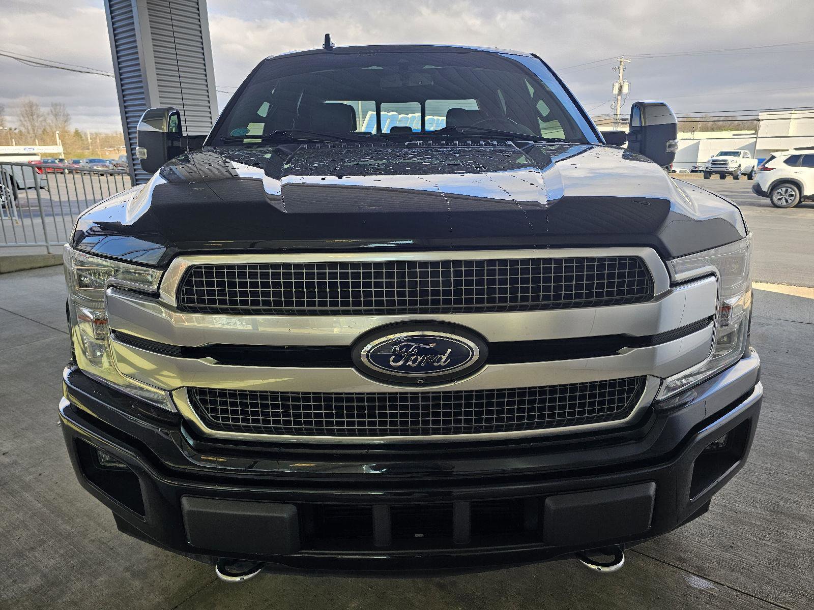 Used 2018 Ford F150 Platinum w/ Equipment Group 701A Luxury AWD/4WD image 8