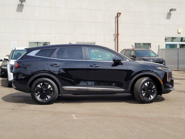 New 2026 Kia Sportage LX image 4