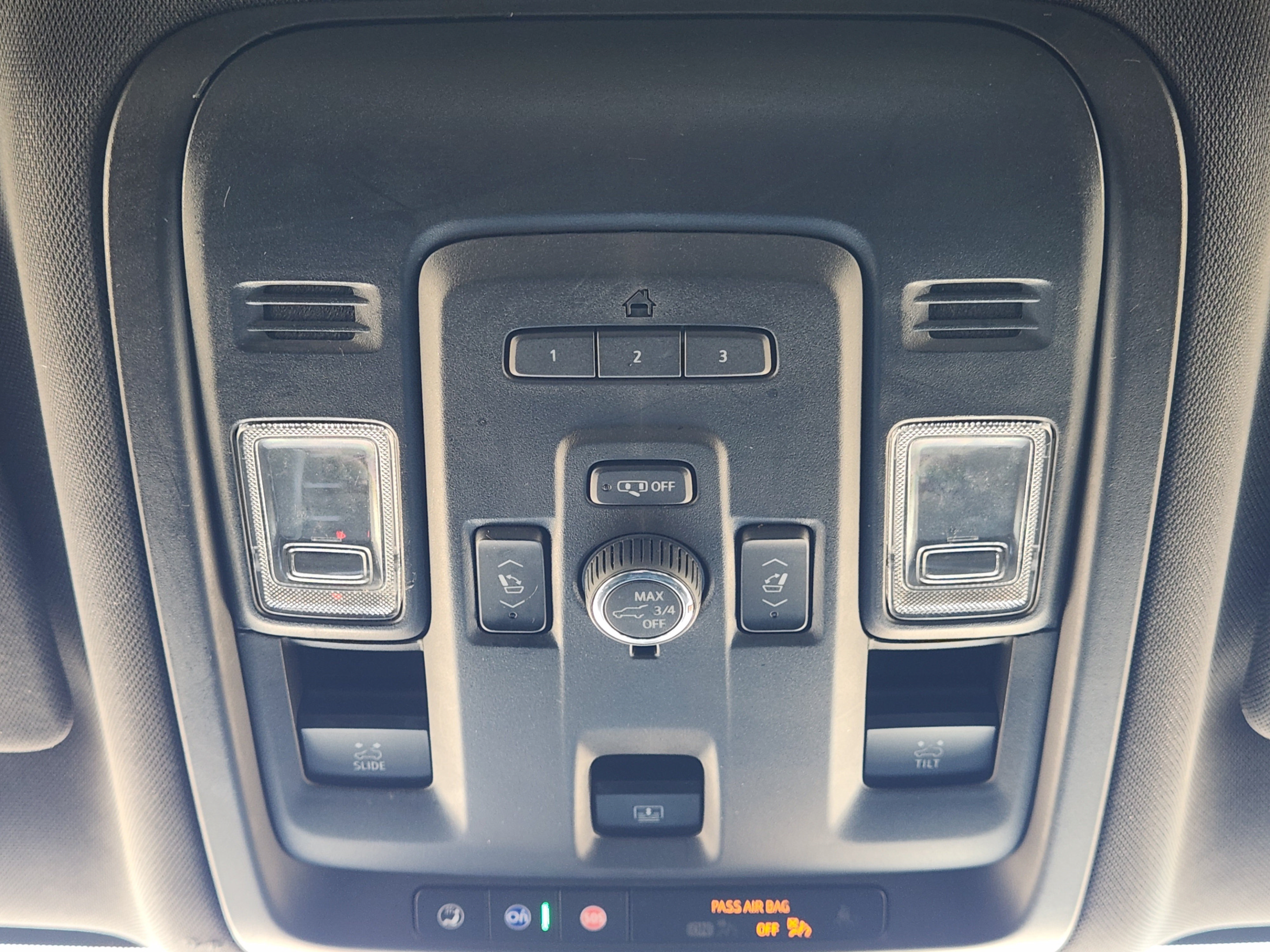Used 2022 GMC Yukon SLT w/ SLT Premium Package RWD image 24